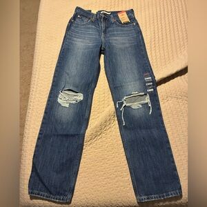 Women’s Levi’s jeans